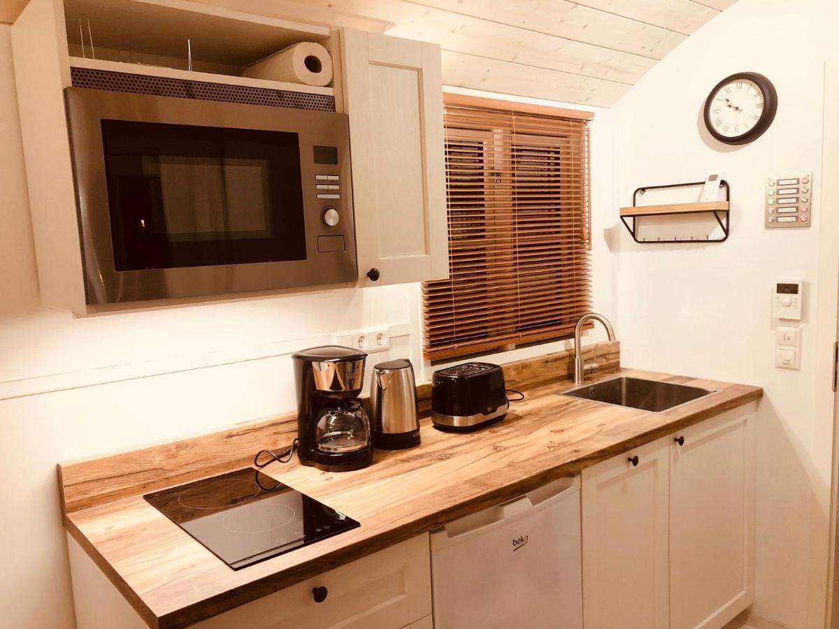 Zirkuswagen Mit Outdoor Whirlpool Und Garten Petershagen-Eggersdorf Exterior foto