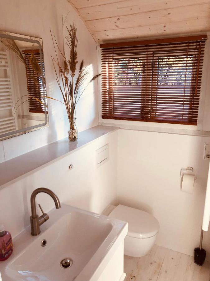 Zirkuswagen Mit Outdoor Whirlpool Und Garten Petershagen-Eggersdorf Exterior foto