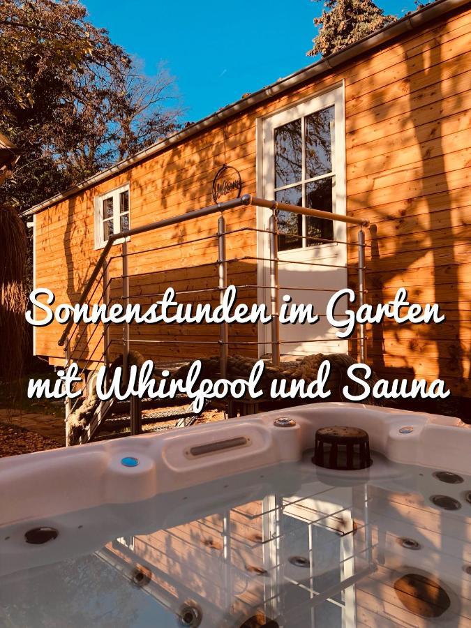 Zirkuswagen Mit Outdoor Whirlpool Und Garten Petershagen-Eggersdorf Exterior foto
