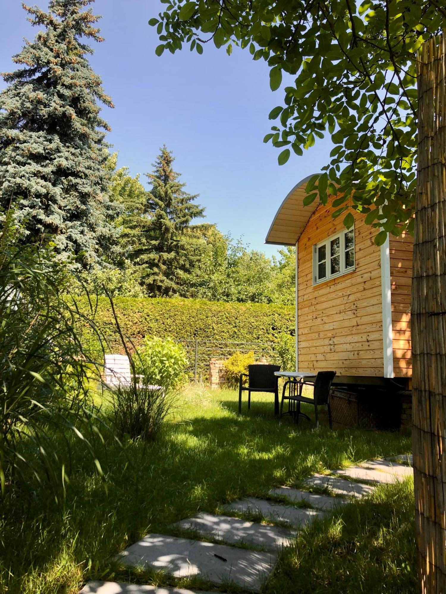 Zirkuswagen Mit Outdoor Whirlpool Und Garten Petershagen-Eggersdorf Exterior foto